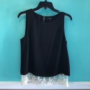 Ladies lace trimmed lined top S/M